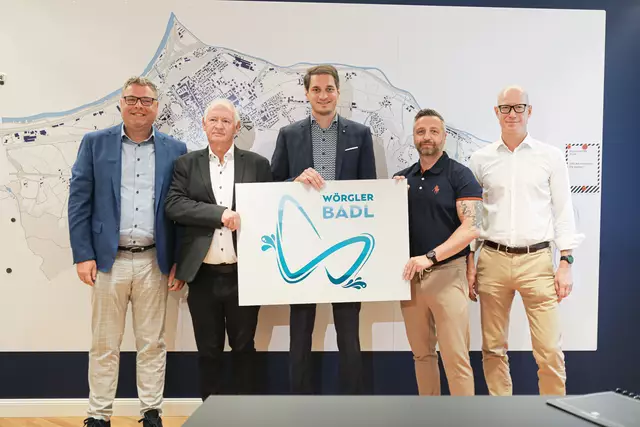 Juri Nindl, Andreas Schmidt, Michael Riedhart, Christopher Lentsch und Klaus Kandler (v.l.) präsentierten das Projekt. | Foto: Stadtmarketing Wörgl/Julia Reiter