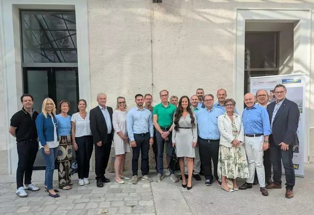 Der neue Vorstand des Tourismusverbands steht.  | Foto: Tourismusverband Carnuntum-Marchfeld