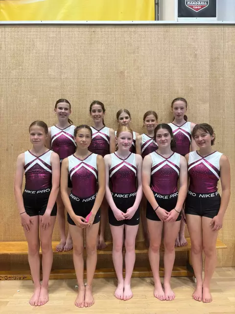 Die Mädchen-Teams aus Reutte nahmen zwei Stockerlplätze von der Tiroler Meisterschaft mit nach Hause. | Foto: SVR Turnen