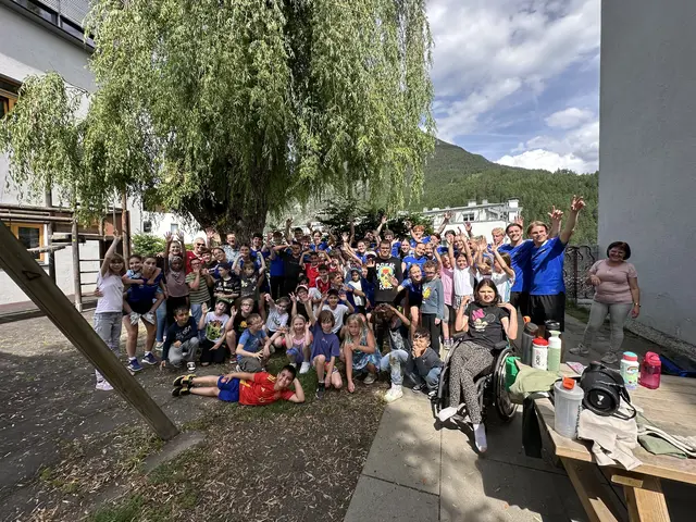 Ein toller Tag im Zeichen der Inklusion: Gemeinsam wurde für das große Finalfoto posiert. | Foto: Braunhofer