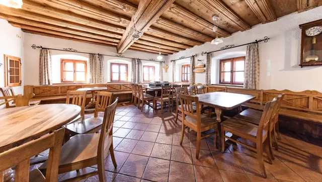 „S’Elzer GenussStüberl“ verfügt über eine gemütliche Stube. | Foto: Fotostudio Eder/Martin Eder