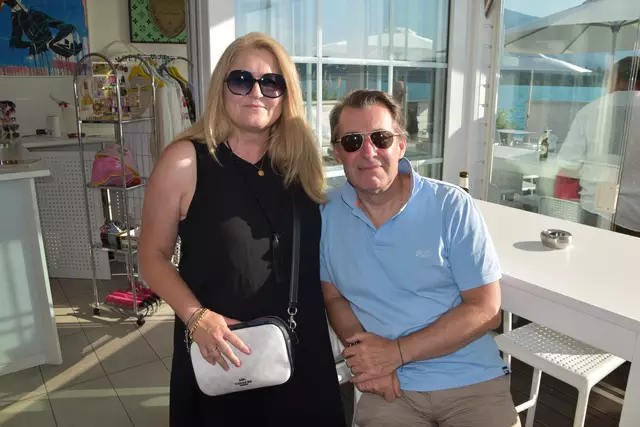 WKK-Zweiradsprecher KommR Dieter Hahn und seine bessere Hälfte genossen den lauen Sommerabend. | Foto: MeinBezirk.at