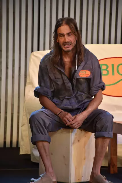 Fabian Krüger alias "Krautkopf" sorgte für viele Lacher beim Publikum.  | Foto: Haun