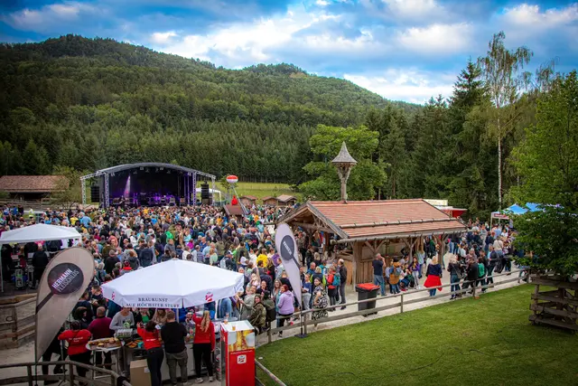 Tolle Stimmung am sommerlichen Open-Air-Konzert auf Gut Aiderbichl. | Foto: Gut Aiderbichl