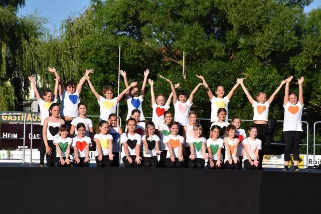 Begeisterte Zuschauer feierten jede Performance mit Applaus. | Foto: Alexandra Goll