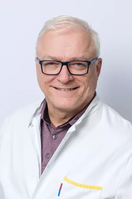 Ärztlicher Direktor und Primar Thomas Meindl ist Leiter des Instituts für Anästhesie und Intensivmedizin. | Foto: OÖG