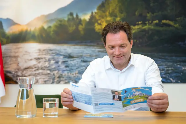 Bundesminister Norbert Totschnig kürt die kreativsten Trinkpass-Beiträge 2025  | Foto: Hemerka