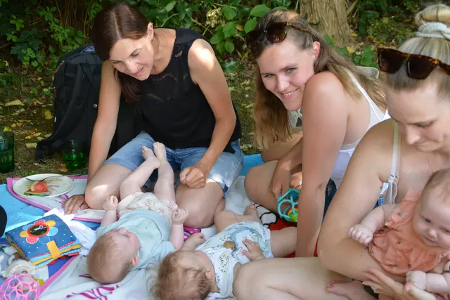 Teresa aus Lockenhaus mit Baby Jonathan. | Foto: Rosenberger