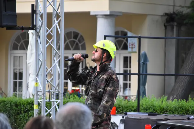 Philipp Hochmair begeistert in Bad Vöslau mit Schiller-Balladen. | Foto: Preineder