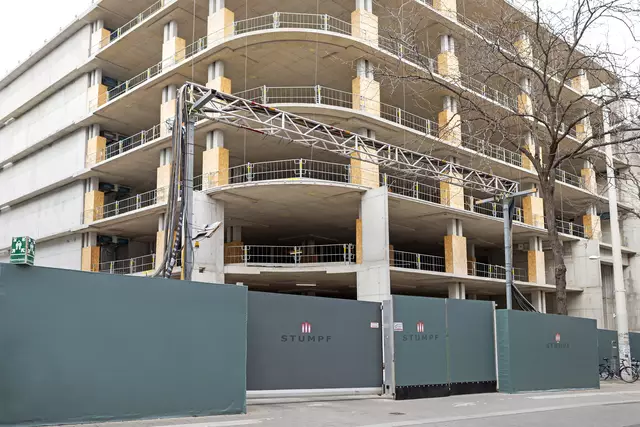 Der bestehende Rohbau soll teilweise abgetragen werden. (Archiv) | Foto: Weingartner-Foto / picturedesk.com