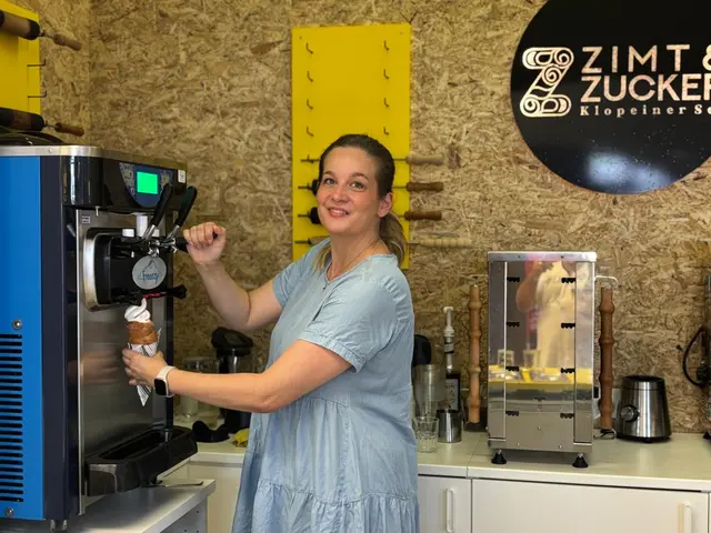 Simone Buchberger hat sich auf süße Köstlichkeiten spezialisiert und ist seit Mitte Juni mit "Zimt &amp; Zucker" im Zentrum von Seelach zu finden. | Foto: MeinBezirk.at