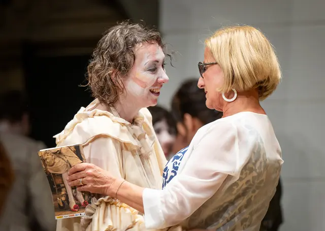 Schauspielerin Ursula Strauss und Landeshauptfrau Johanna Mikl-Leitner | Foto: NLK Pfeiffer