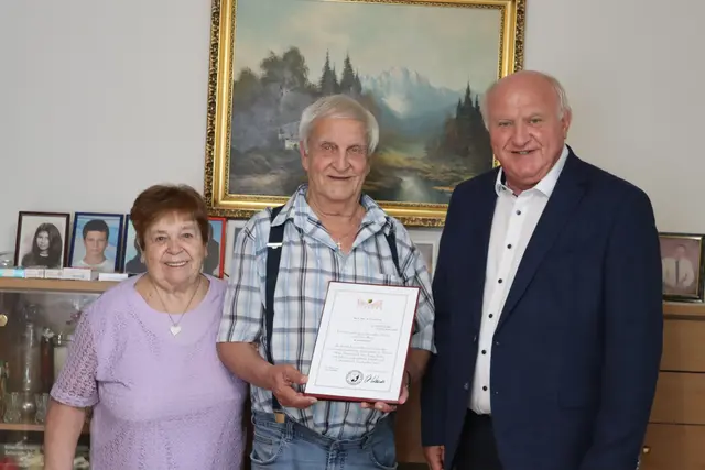 Therese Bittorfer, Jubilar Paul Bittorfer, Bürgermeister Ing. Ernst Wendl | Foto: Gemeinde Himberg