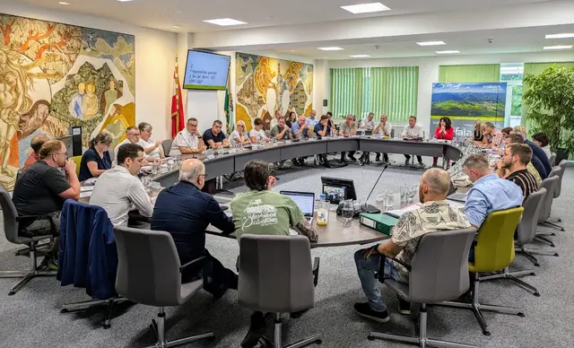 In der Gemeinderatssitzung wurden zentrale Weichenstellungen für die Stadt Trofaiach getroffen. Die Themen reichten von einer Finanzspritze des Landes über die Auszeichnung für höchste Betreuungsqualität bis hin zur Neuordnung freiwilliger Leistungen. | Foto: Stadtgemeinde Trofaiach
