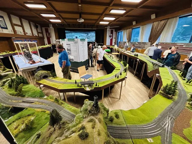 Riesige Modellbahn im Kulturhaus. | Foto: Kogler
