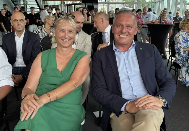 Bezirkshauptfrau Karin Wiesegger-Eck mit Landeshauptmann Mario Kunasek. | Foto: Brigitte Gady