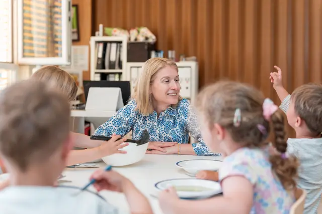 Auch Gesundheitsreferentin, LH-Stellvertreterin, Christine Haberlander ist begeistert von der Sommerbetreuung am Pyhrn-Eisenwurzen Klinikum. | Foto: OÖG