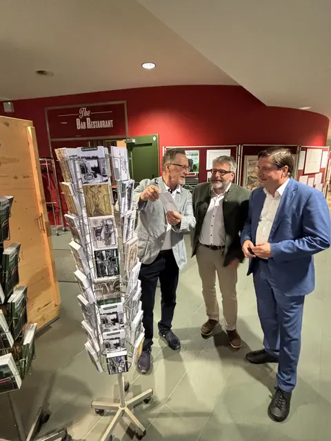Postkarten – Sebastian Eder, Stefan Jöchl, Peter Seiwald. | Foto: Kogler