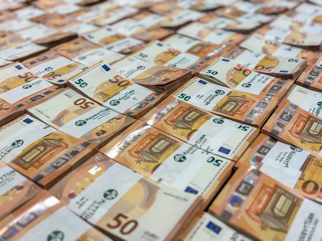 Wien hat etwas weltweit einzigartiges bekommen: einen Bargeld-Fanshop. Und MeinBezirk war bei der Vorstellung dabei. | Foto: Andreas Pölzl/MeinBezirk
