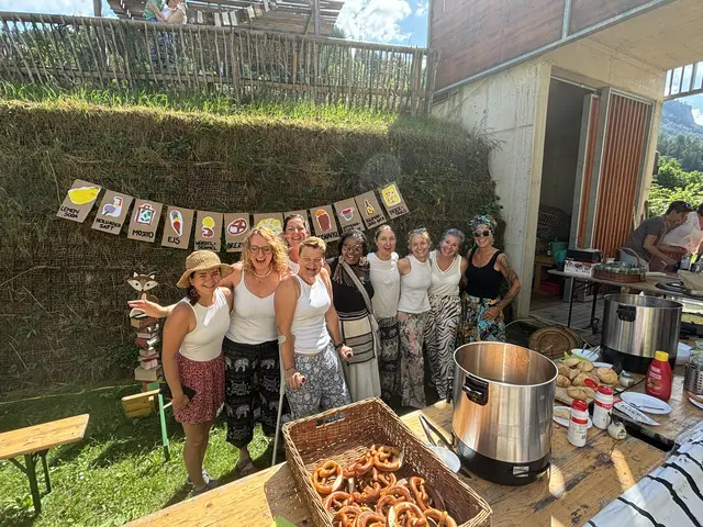 Das Team des Kindergartens bzw. der Kinderkrippe fleißig bei der Arbeit. | Foto: Kern