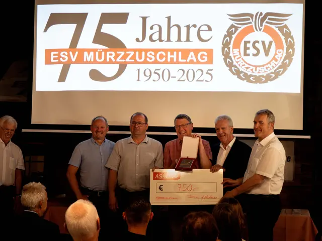 75 Jahre ESV Mürzzuschlag - Überreichung der Förderung durch die ASKÖ
