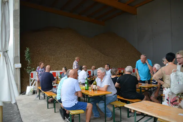 Für Speis und Trank war ebenfalls gesorgt.  | Foto: Rosenberger