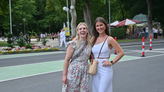 Nina Mayer und Lisa "Leizza" Krainer, die mit "Lass mich tanzen" gerade ihre erste Single veröffentlicht hat