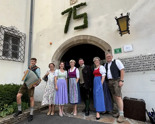 Die Fachschule für Land- und Ernährungswirtschaft Burgstall-St. Martin feierte ihr 75-Jähriges Bestehen. | Foto: Susanne Veronik