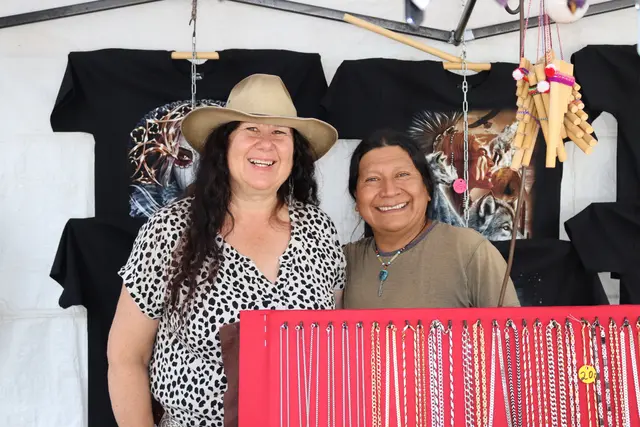 Alberto und Bettina Espinosa sind aus Wald im Pitztal und seit 20 Jahren Bestandteil des Landecker Stadtfestes.  | Foto: Elisabeth Zangerl
