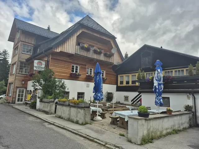 Das Alpengasthaus Schanz war der Ausgangspunkt | Foto: Andrea Stelzer
