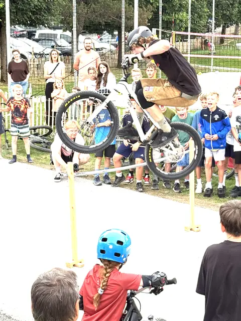 Profi-Biker Fabian Dank bot Bike-Show. | Foto: Kogler