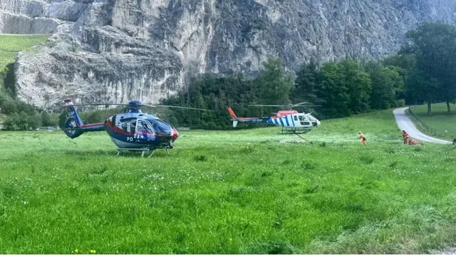 Die Feuerwehren, mit Unterstützung durch die Bergrettung und die eingesetzten Hubschrauber, konnten den Brand löschen. | Foto: FF Zirl/FB