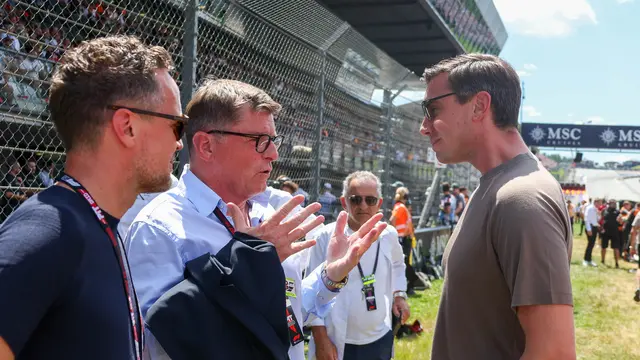 Mark Mateschitz im Gespräch mit Ring-Geschäftsführer Thomas Überall. | Foto: Ripu