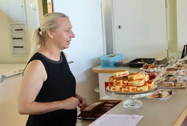 Kaffee und Kuchen versüßten den Aufenthalt | Foto: Gerhard Langmann