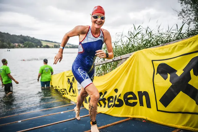 Raiffeisen zieht erstmals eine Sozialbilanz ihrer CSR-Aktivitäten. Beispiel Kooperation Sport Trumer Triathlon | Foto: RVS