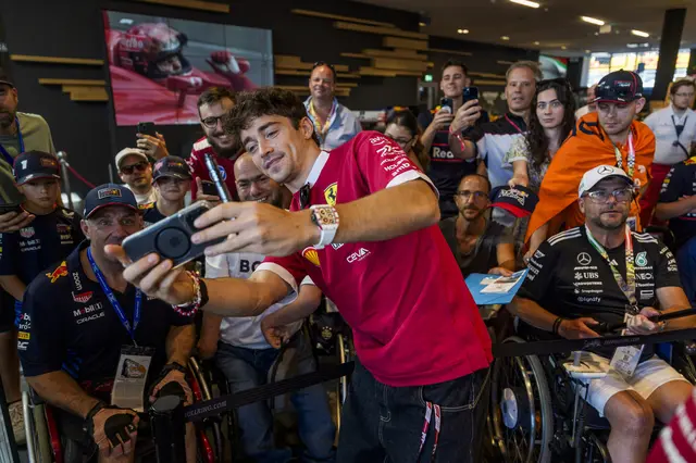 Die Fans holten sich Selfies ab. | Foto: RB Content Pool
