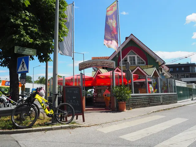 So sieht das Temmel-Stammhaus an der Ecke Mitterstraße/Triester Straße heute aus. | Foto: Christoph Lamprecht