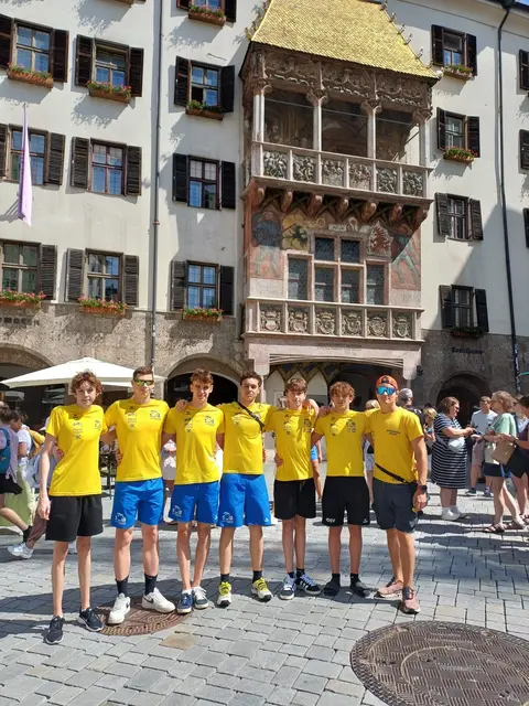 Österr. Vize-Mannschaftsmeister vorm Goldenem Dachl. | Foto: SUM / Irmgard Wetzel