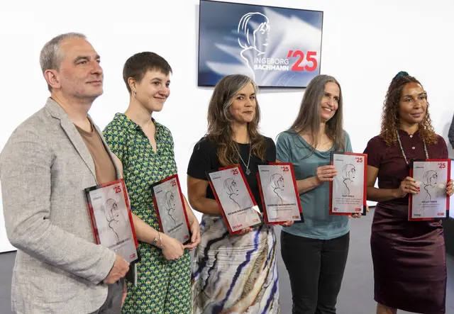 Alle Ausgezeichneten v.l.: Boris Schumatsky, Tara Meister, Natascha Gangl, Almut Tina Schmidt und Nora Osagiobare. | Foto: WOLFGANG JANNACH / APA / picturedesk.com