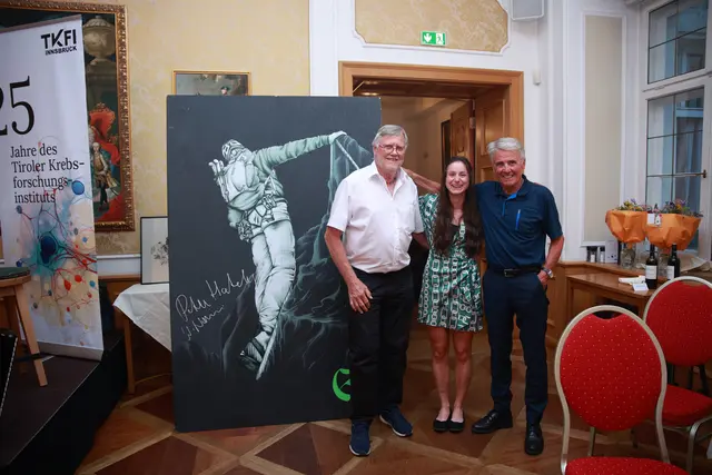 Wolfgang Nairz, Künstlerin Sarah Berndlbauer und Peter Haberle  | Foto: Krebshilfe Tirol