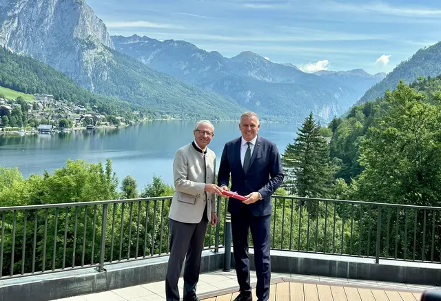 Der Vorsitz ist in die Steiermark gewandert: Wilfried Haslauer übergab den Staffelstab an Mario Kunasek. | Foto: Schneeberger