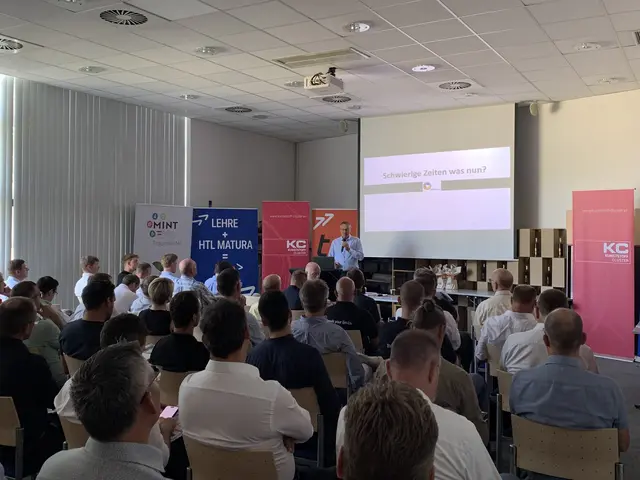 Das „Who’s Who“ der Branche traf sich im TIZ KIrchdorf. | Foto: TIZ