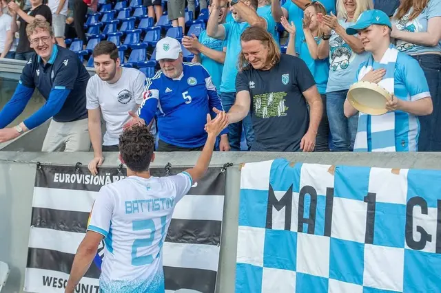 Ceselkovkski reist rund 850 Kilometer zu jedem Heimspiel von San Marino.  | Foto: Richard Walde