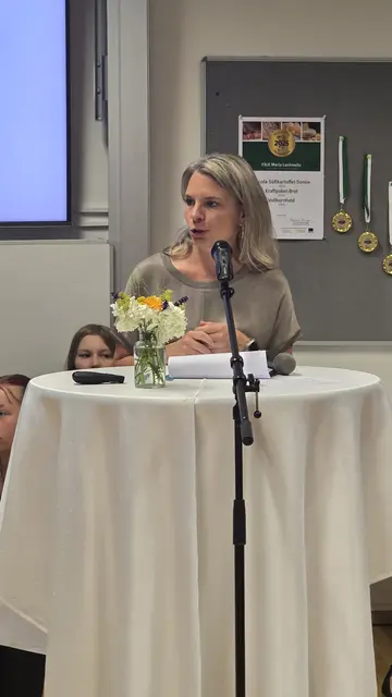 Direktorin Simone Weber bedankte sich bei allen für das große Engagement. | Foto: Fachschule Maria Lankowitz