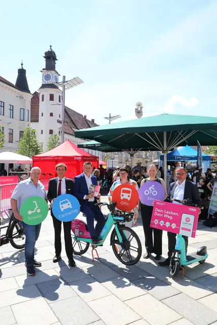 Die Mobilitätswende beginnt vor Ort: mit engagierten Gemeinden, innovativen Partnern und mutigen Entscheidungen", betonte die dritte Landtagspräsidenten Helga Ahrer. | Foto: Armin Russold
