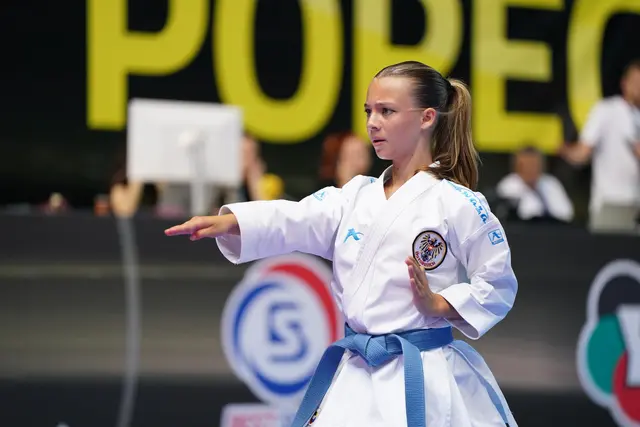 Am letzten Wettkampftag sorgte Sophie Strodl für die nächste Sensation. Im Kata Bewerb weiblich U14 zog sie ins kleine Finale ein. | Foto: Frieways Karateklub