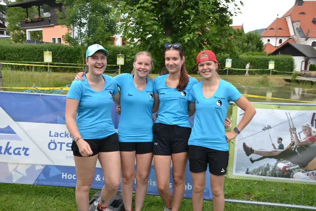 Sabrina Auer, Lena Koiser, Jasmin Auer und Elisabeth Sandler treten im Teambewerb an | Foto: Alexander Fritsch
