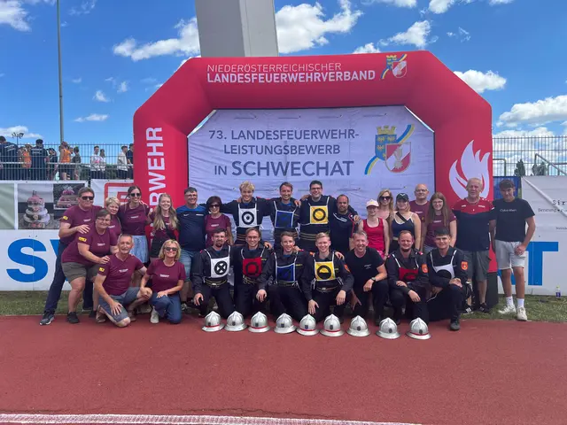 Begeisterung pur: Das Team Alberndorf mit ihren Fans. | Foto: BFKDO Hollabrunn