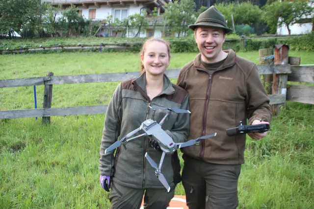 Ein effektives Drohnenpilotenpaar Marina Haselwanter und Philipp Prohaszka | Foto: Manfred Jordan