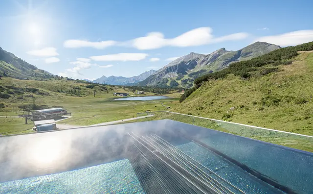 Luxus in Obertauern. Mit etwas Glück könntest auch du diese Aussicht genießen - gepaart mit deinem Trail-Abenteuer beim 2. OTS. | Foto: Seekarhaus